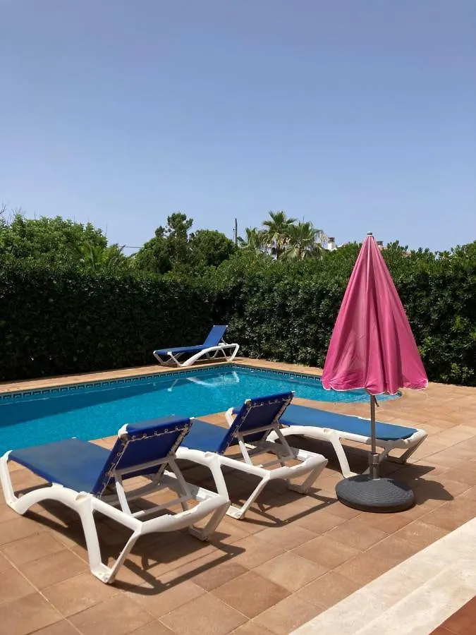 Beautiful Villa & Swimming Pool In Cala Blanca 0*, 卡拉布兰卡 西班牙